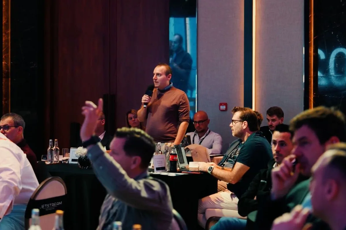 Member asking a question during a Jetstream meeting